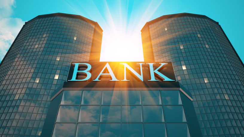 Descubra com Luciano Guimaraes Tebar como a transformação digital está moldando o futuro dos bancos.
