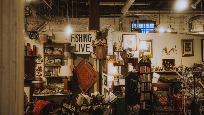 Antiguidade e seus critérios explicados por Cristiane Ruon dos Santos.